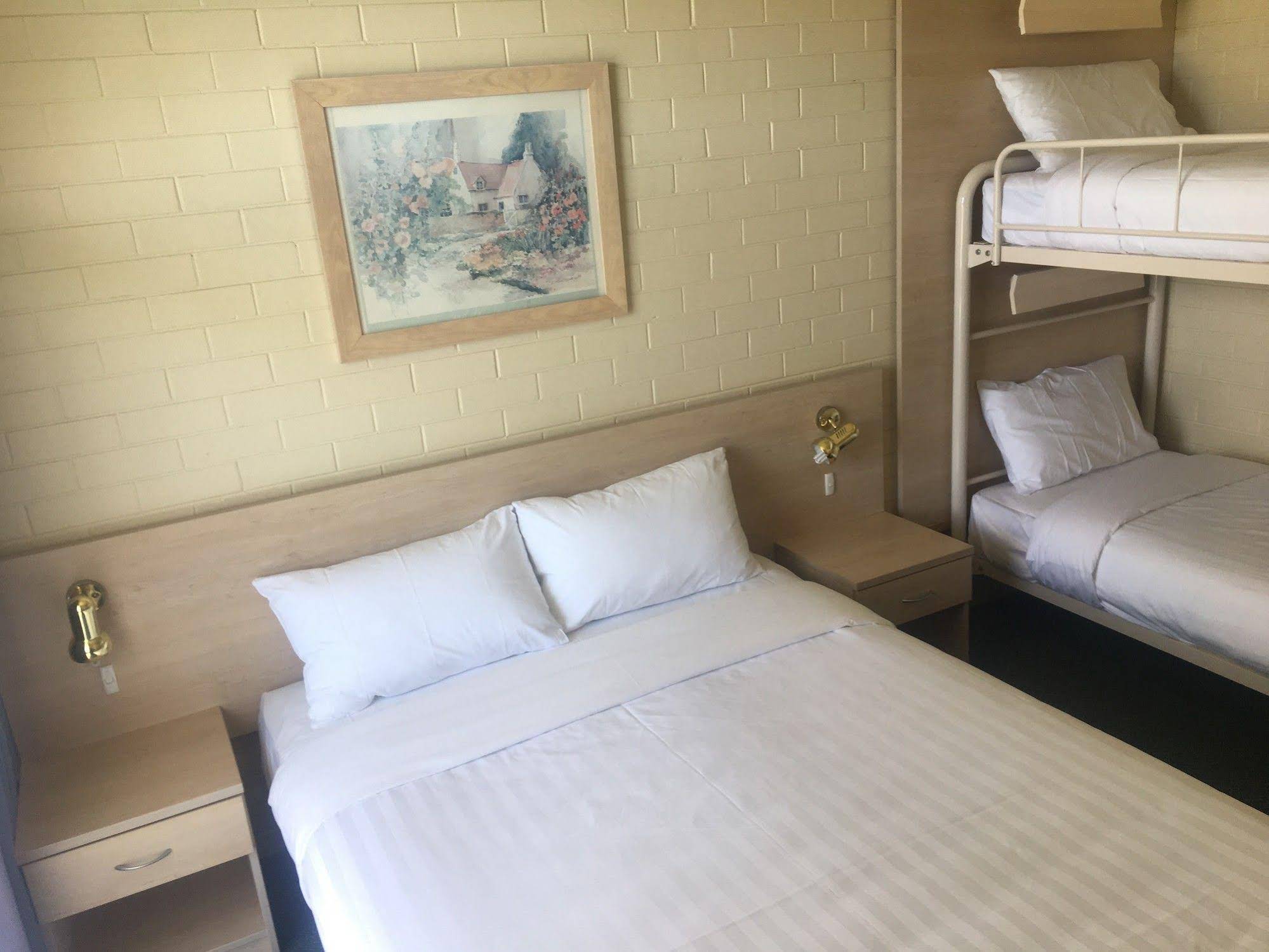 Junee Motor Inn