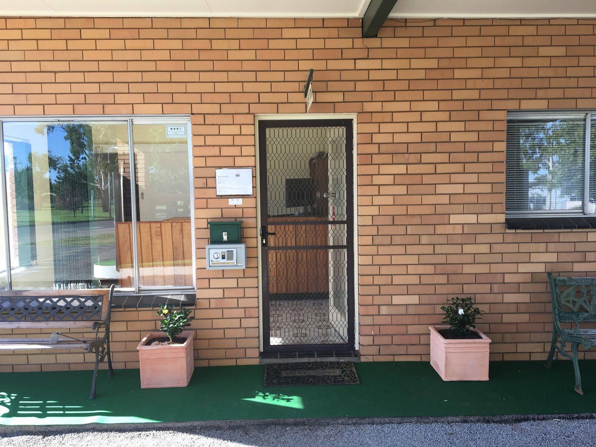 Junee Motor Inn