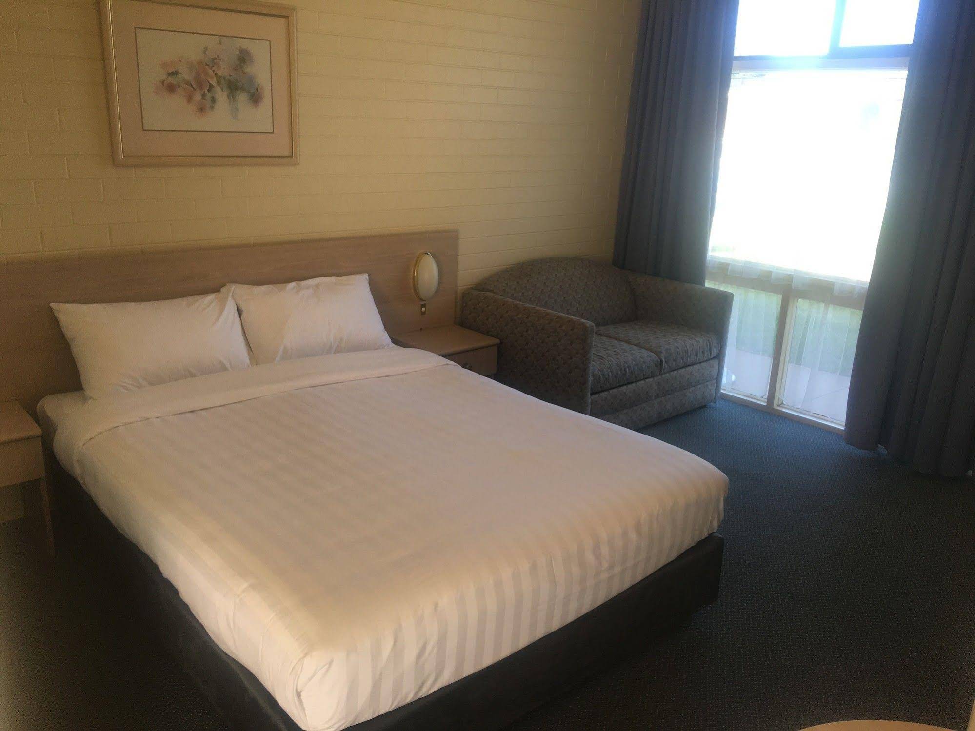 Junee Motor Inn