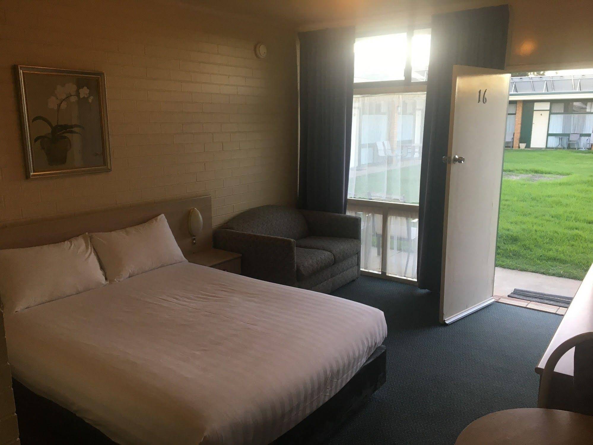 Junee Motor Inn