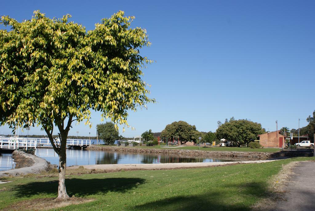 Riverside Motel