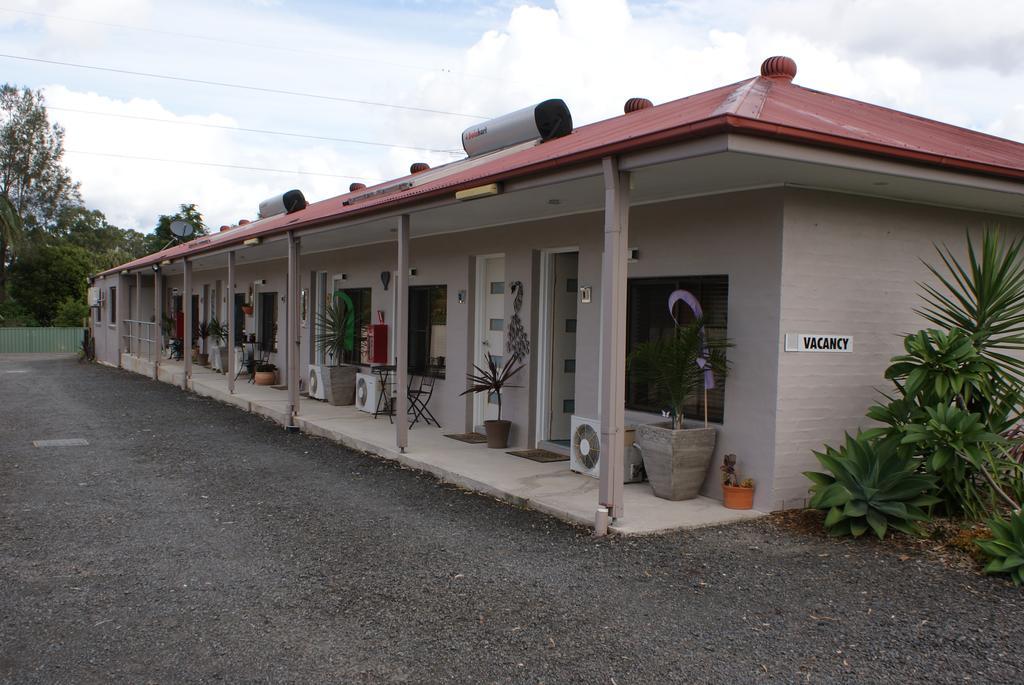 Riverside Motel