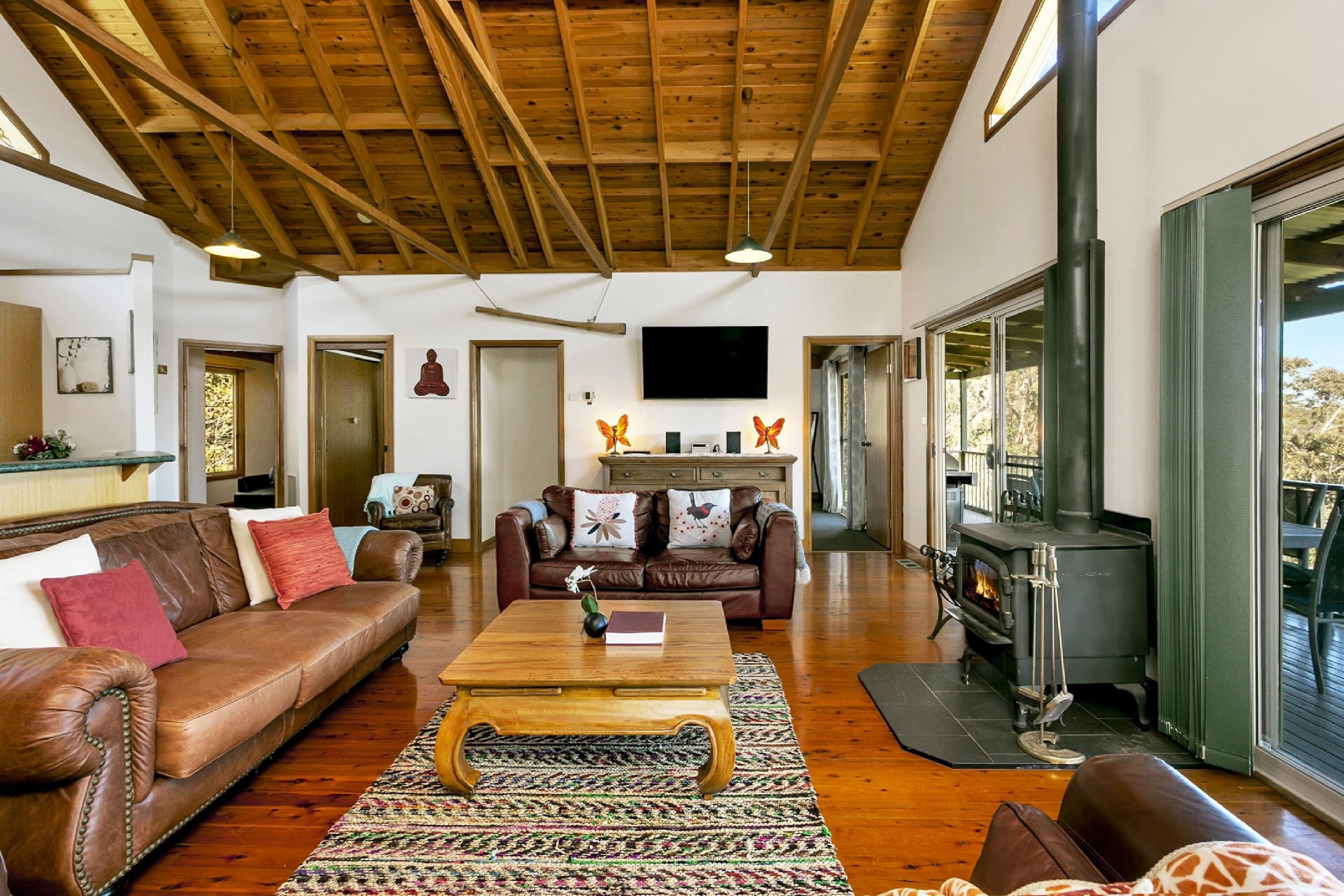 Narrow Neck Lodge