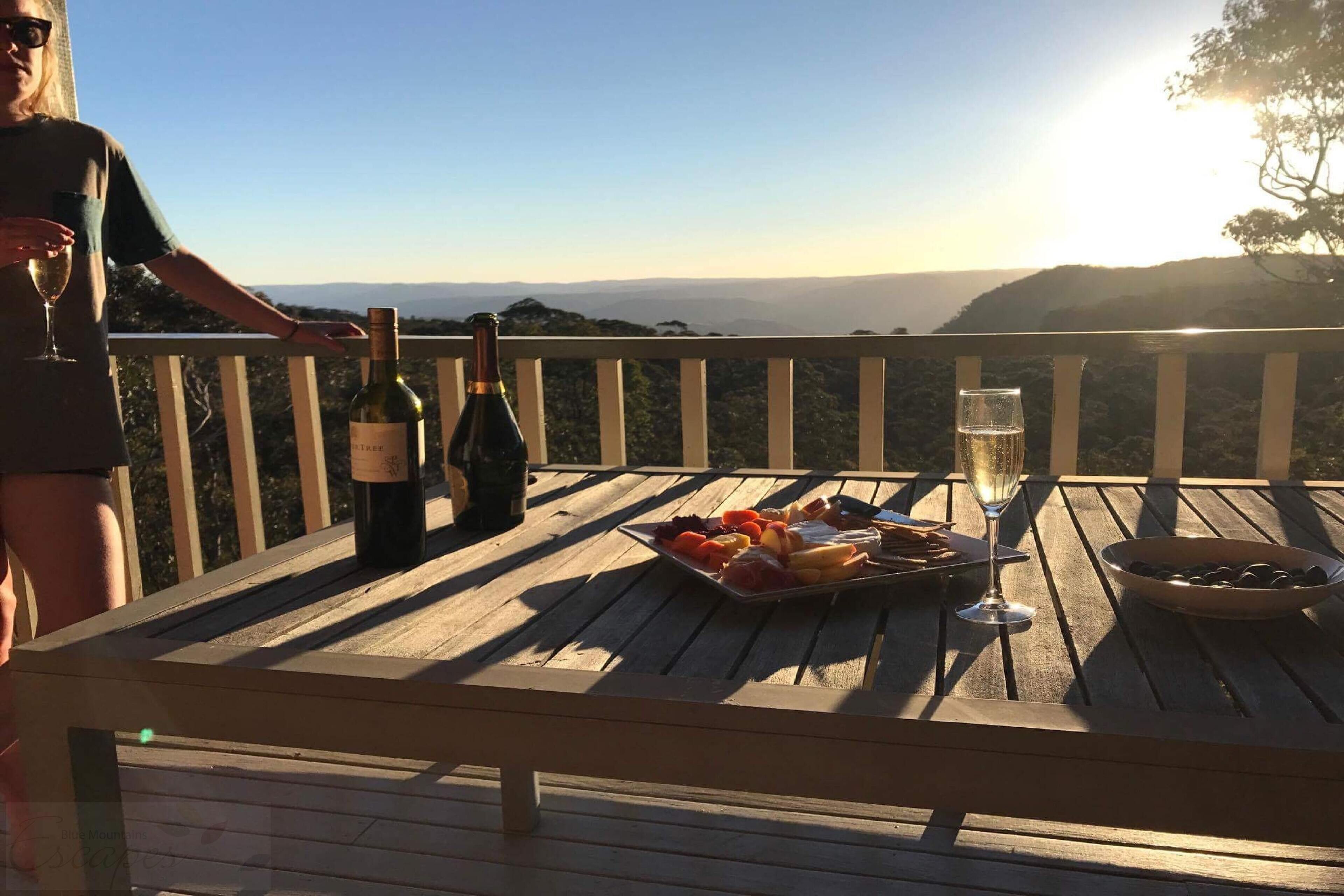 Narrow Neck Lodge