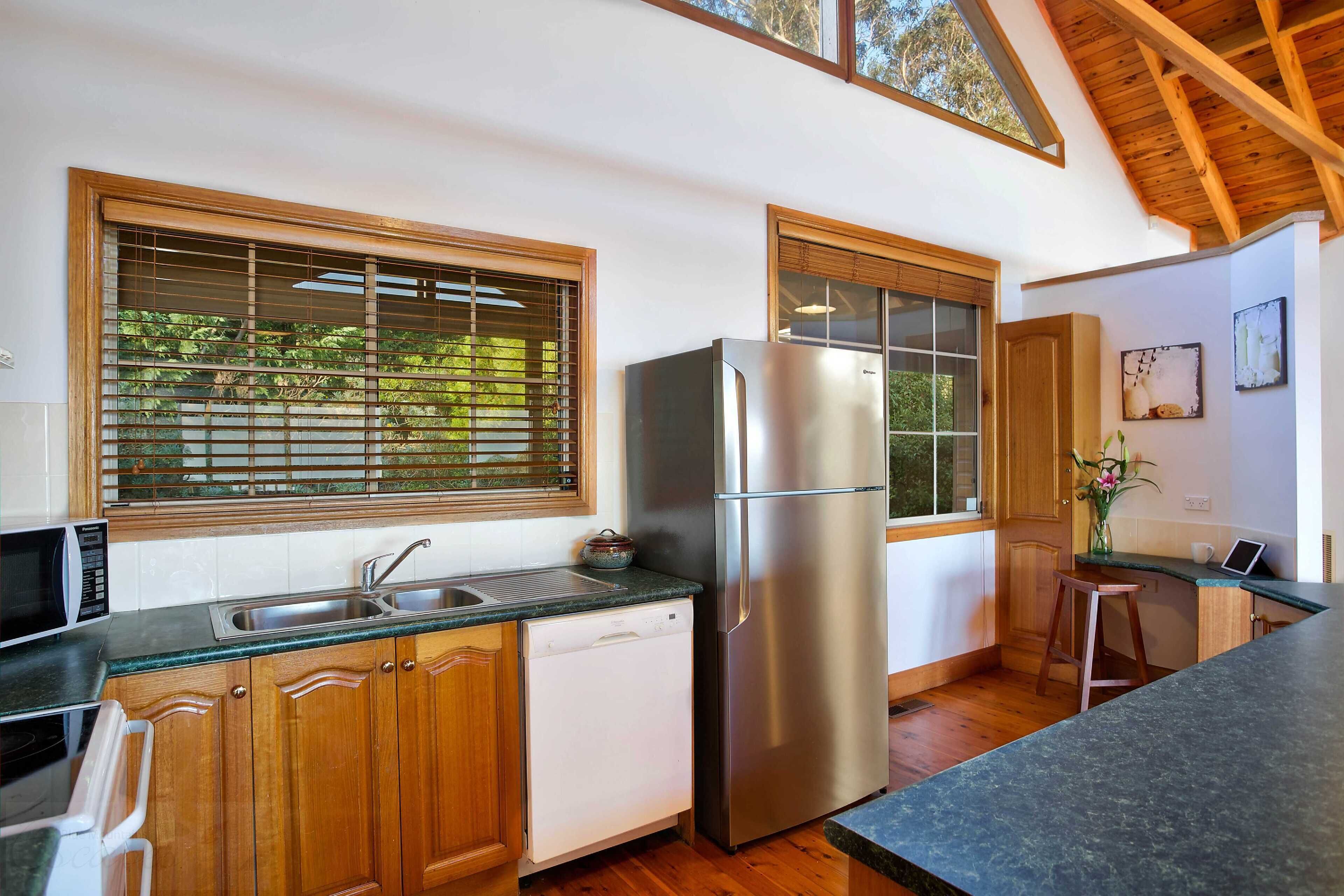 Narrow Neck Lodge