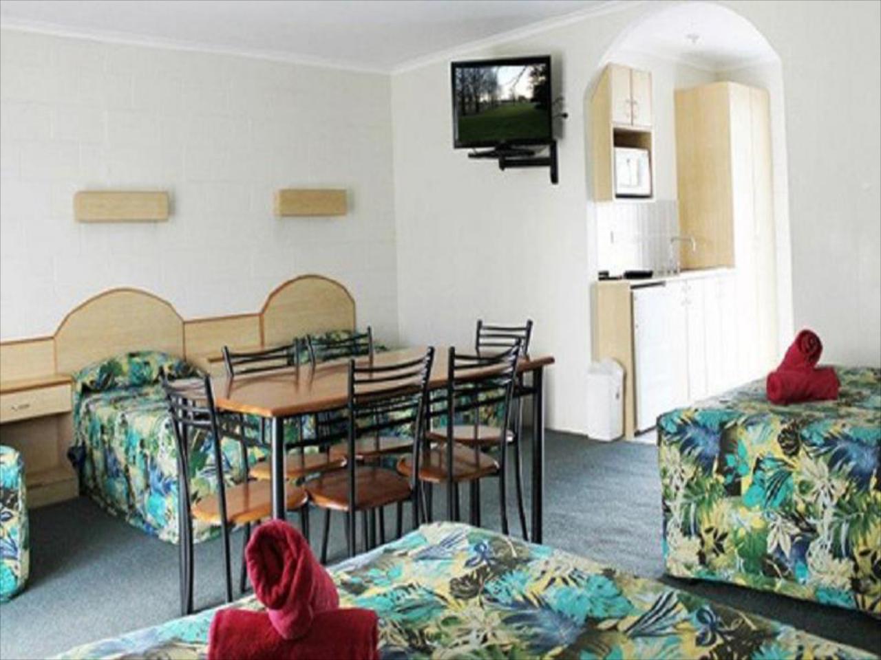 Colonial Court Motor Inn
