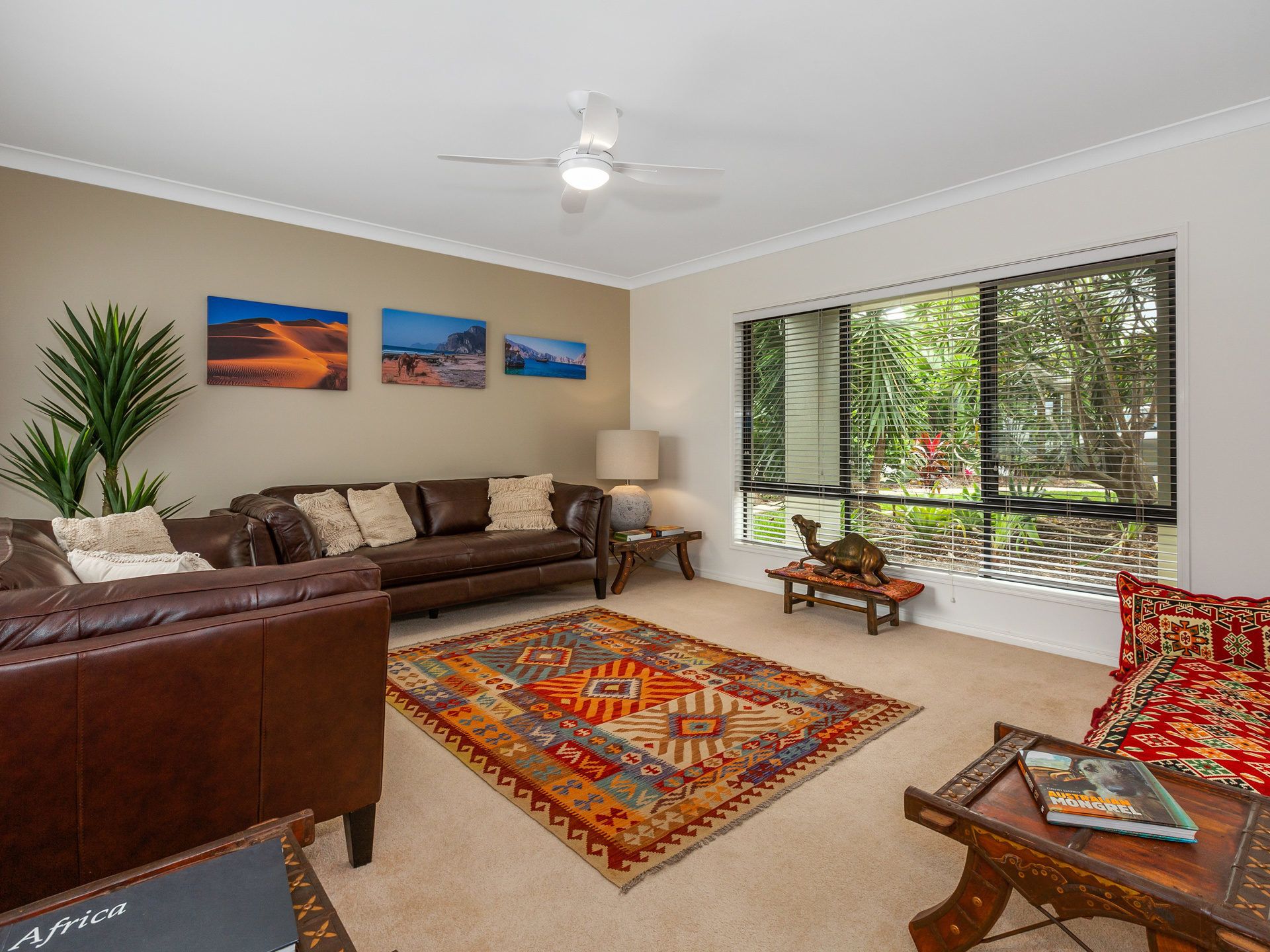 The Doggy Beach House At Salt