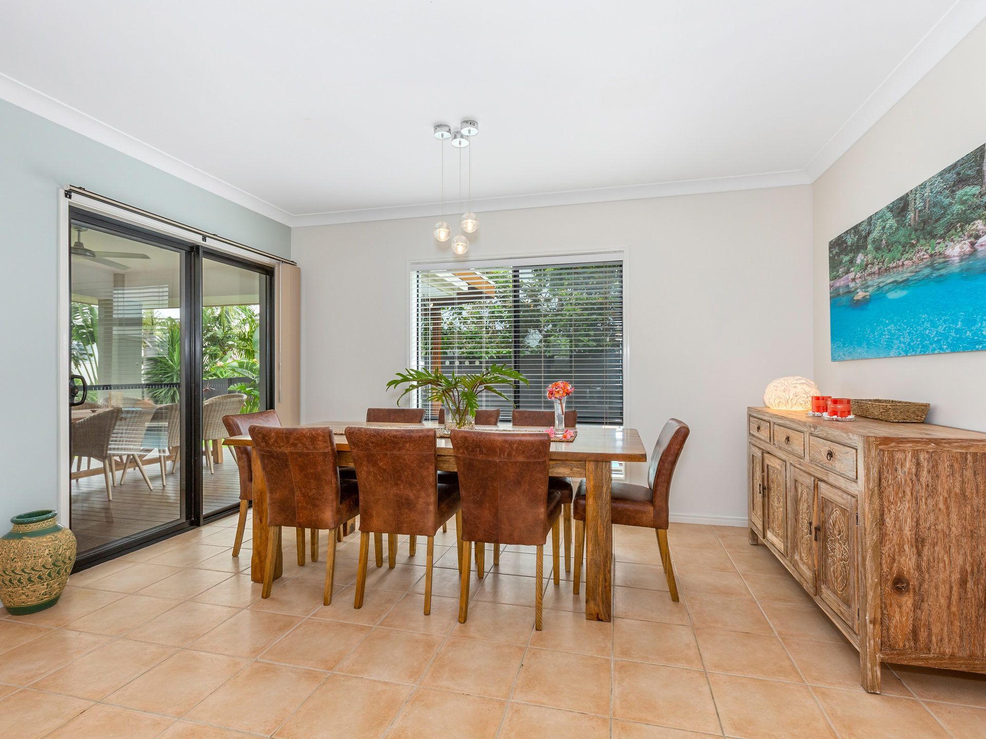 The Doggy Beach House At Salt