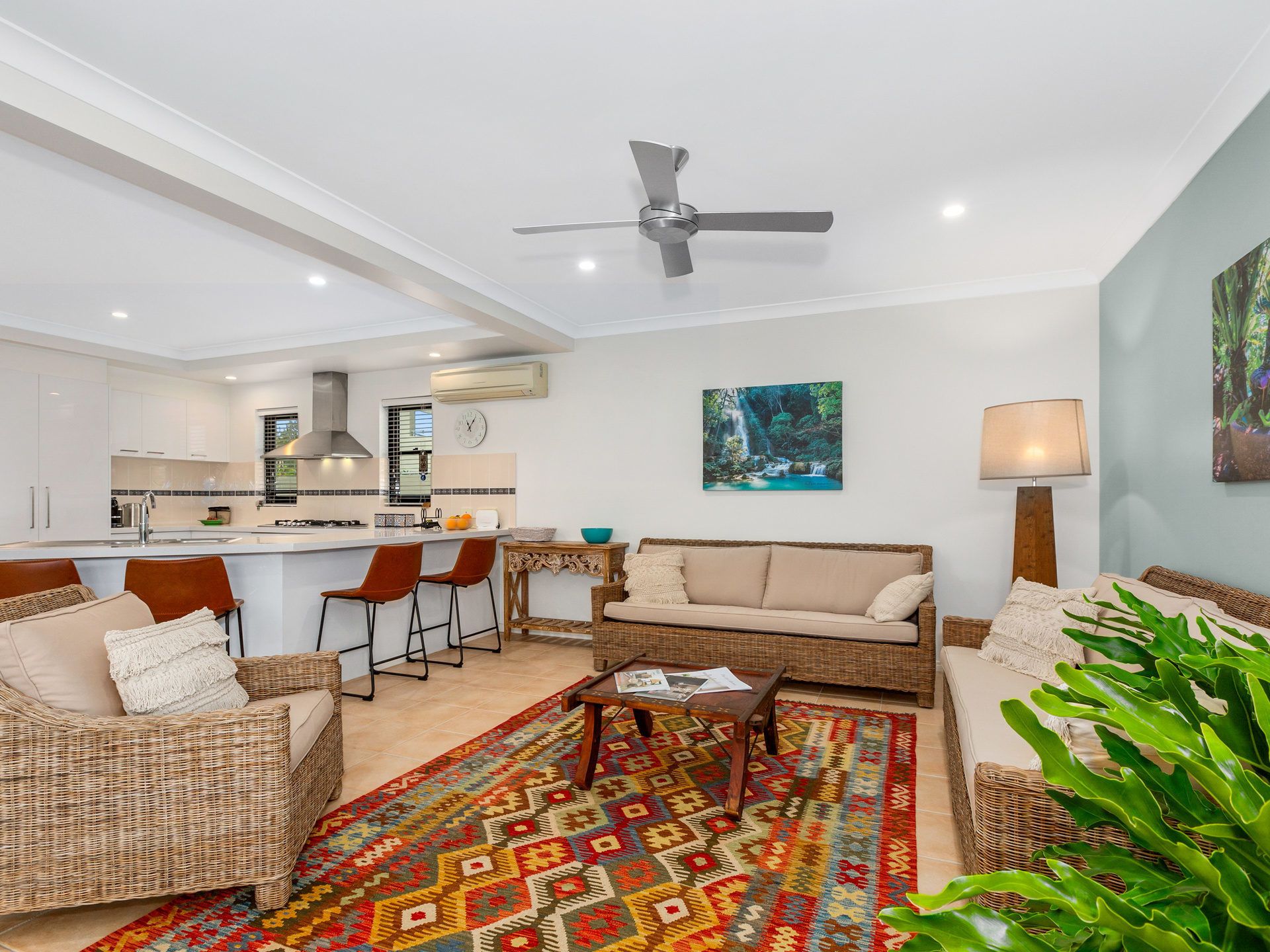 The Doggy Beach House At Salt