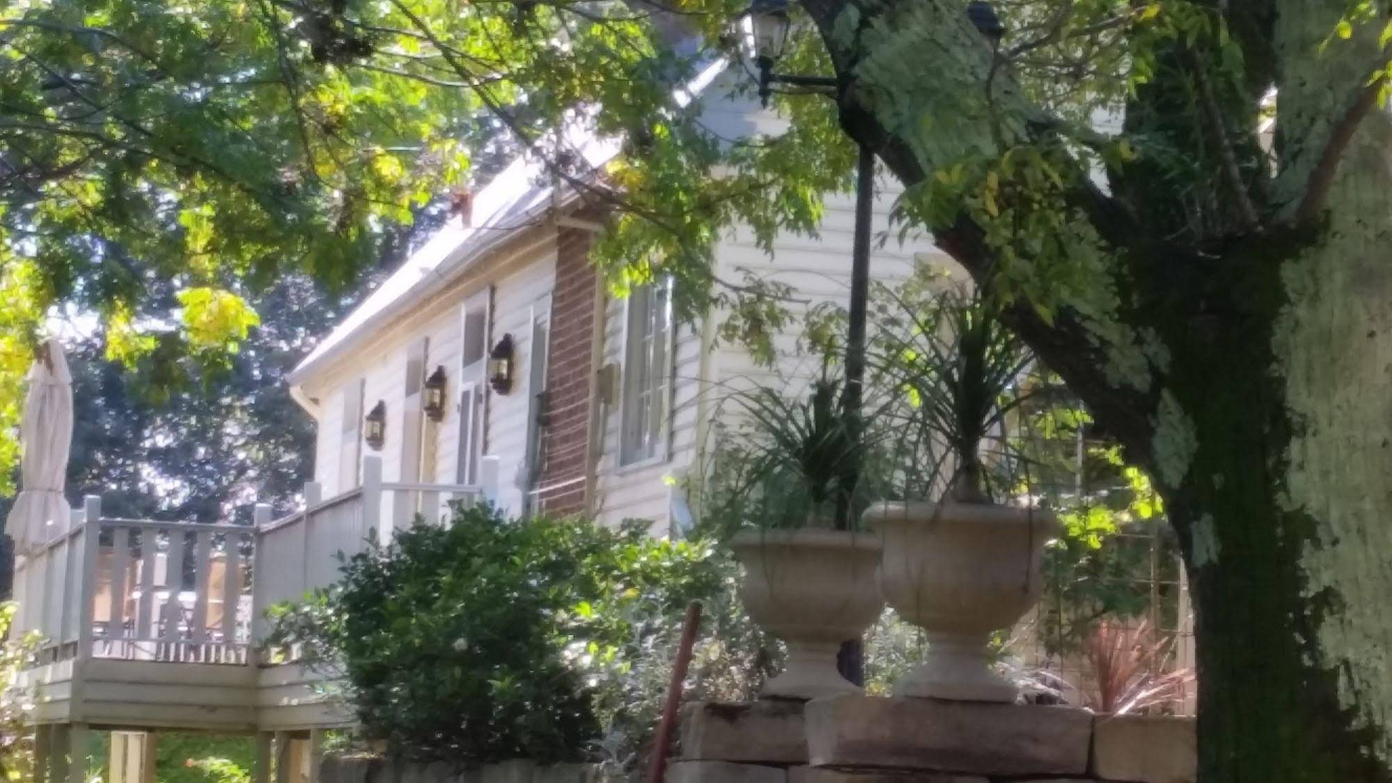 Plynlimmon - The 1860 Heritage Cottage at Kurrajong