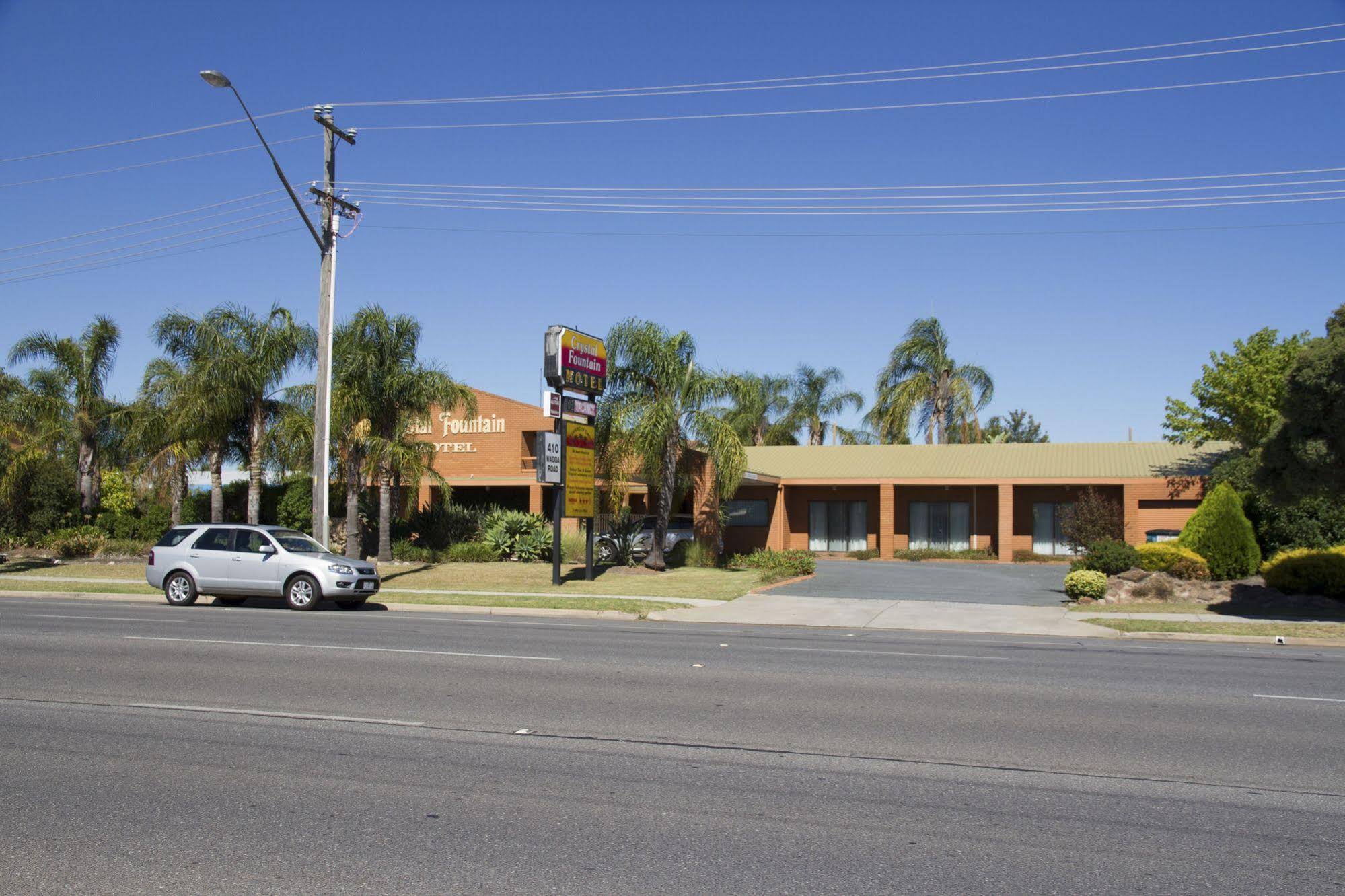 Crystal Fountain Motel