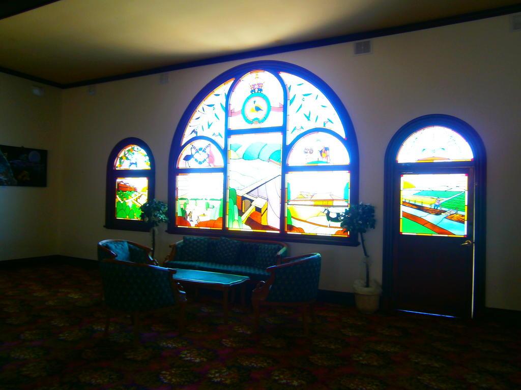 Historic Hydro Motor Inn