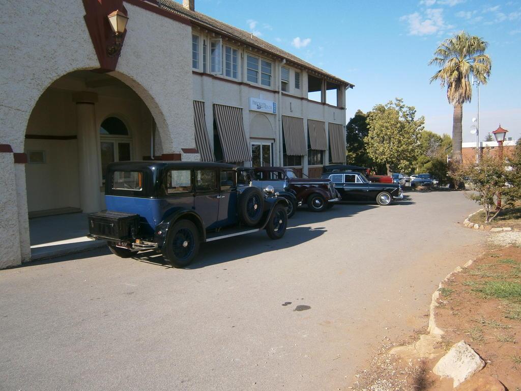 Historic Hydro Motor Inn