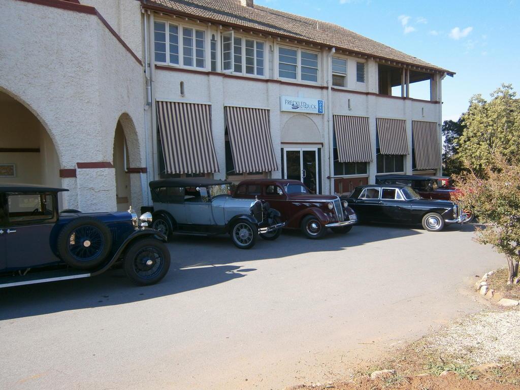 Historic Hydro Motor Inn