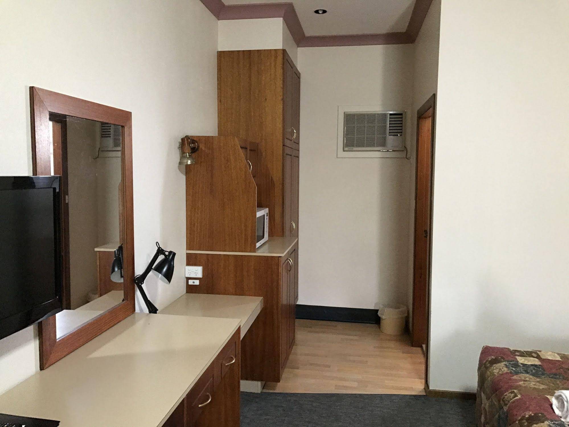 Leeton Heritage Motor Inn