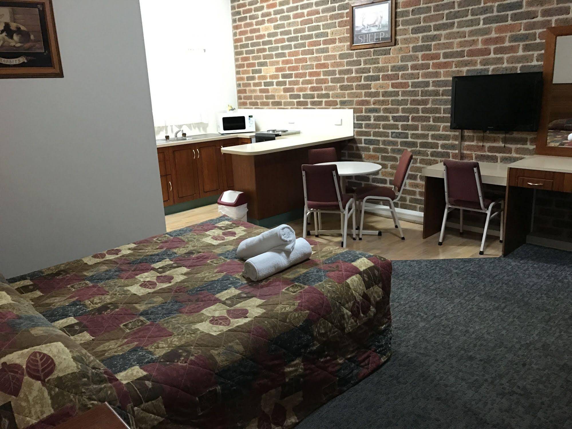 Leeton Heritage Motor Inn