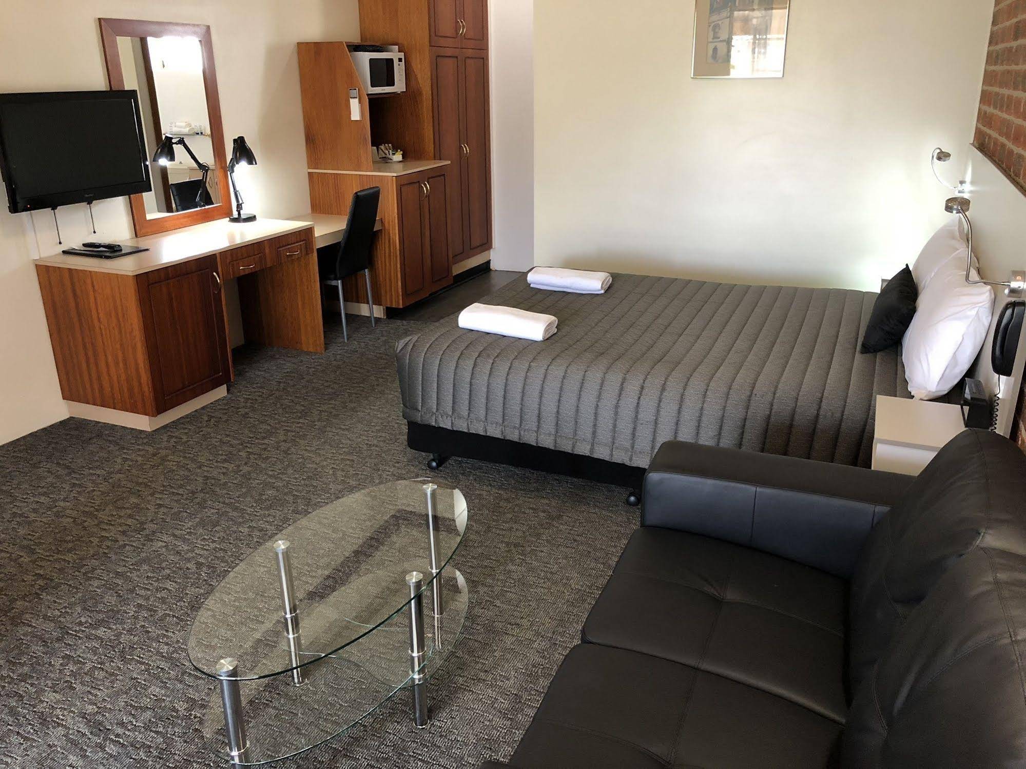 Leeton Heritage Motor Inn