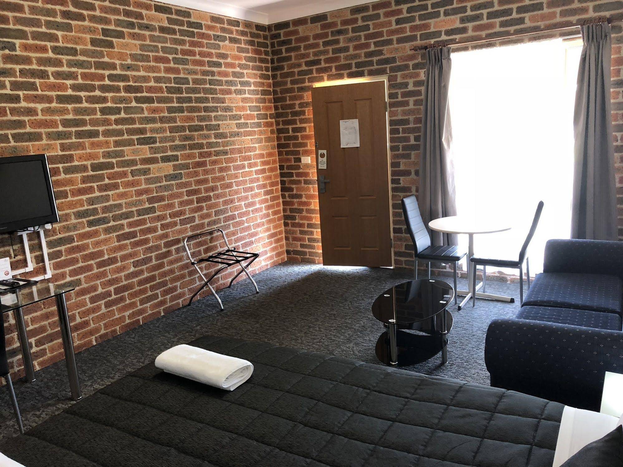 Leeton Heritage Motor Inn