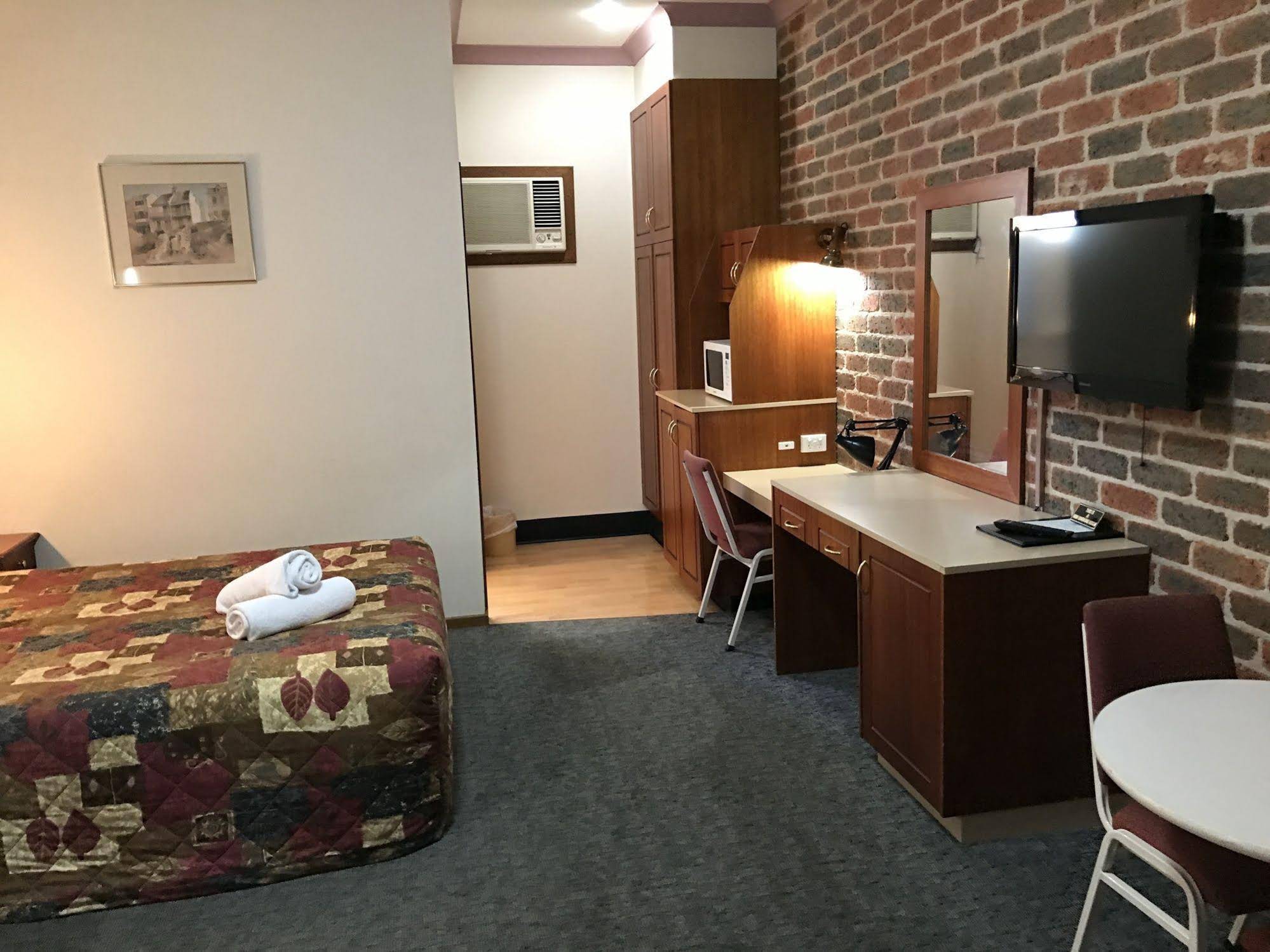 Leeton Heritage Motor Inn