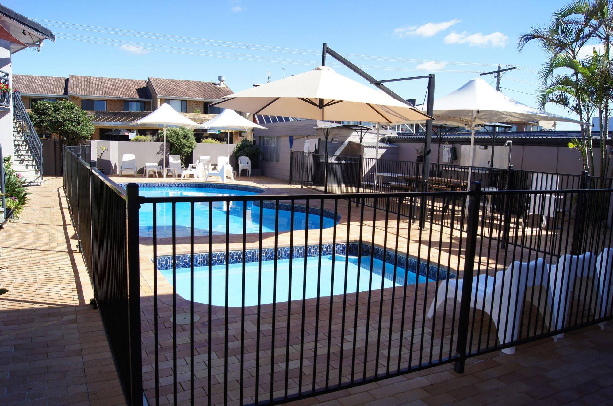 Absolute Beachfront Apartments Lennox Head