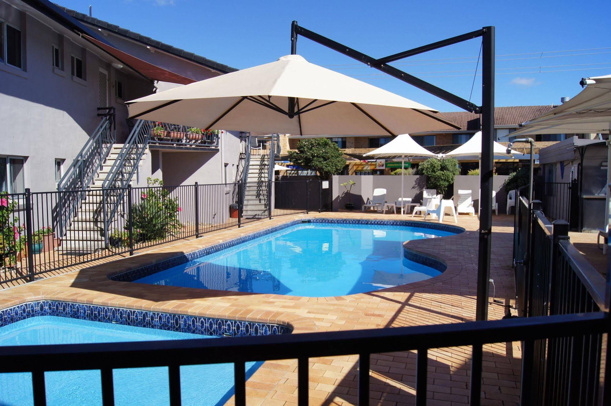 Absolute Beachfront Apartments Lennox Head