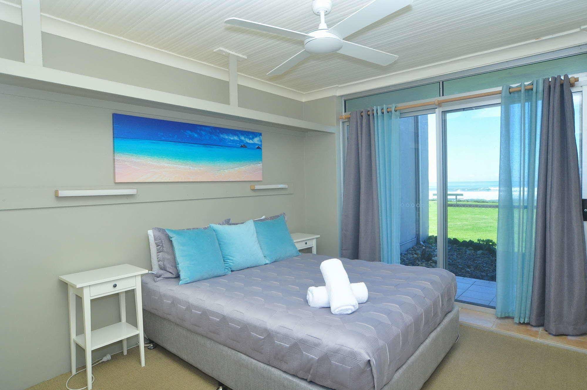 Absolute Beachfront Apartments Lennox Head