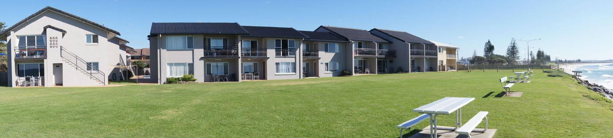 Absolute Beachfront Apartments Lennox Head