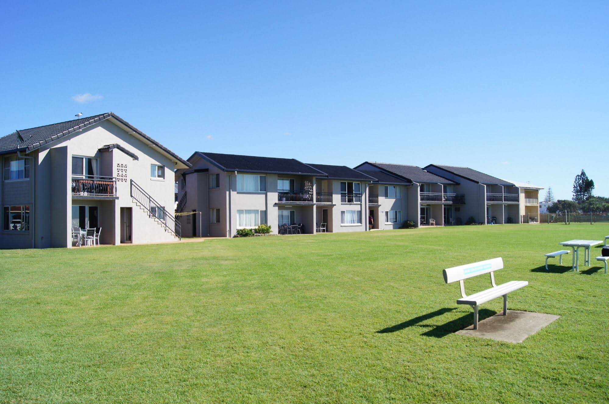 Absolute Beachfront Apartments Lennox Head