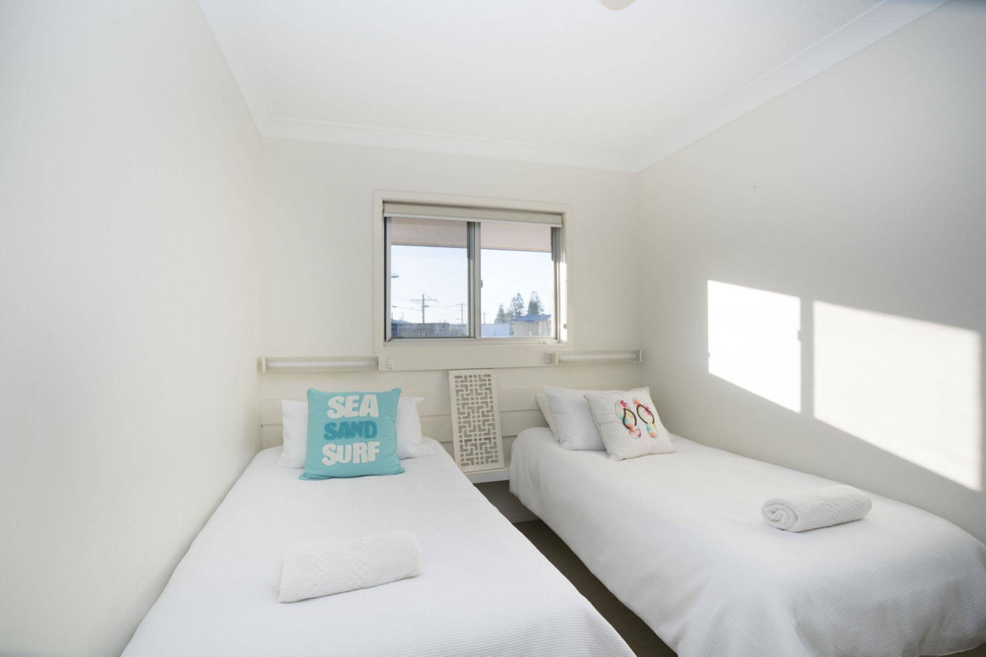 Absolute Beachfront Apartments Lennox Head