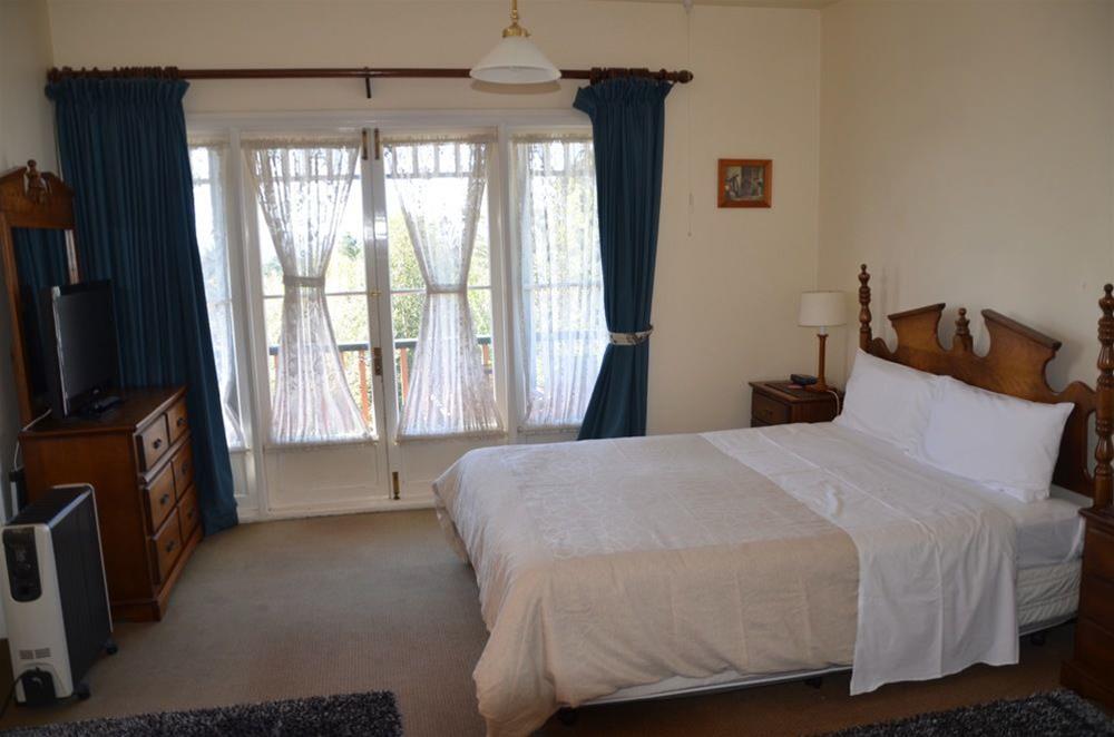 Leura House