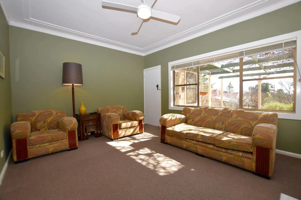 Raspberry Terrace Of Leura