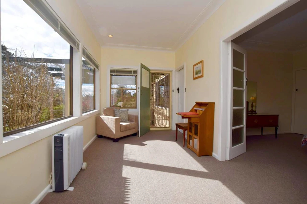 Raspberry Terrace Of Leura