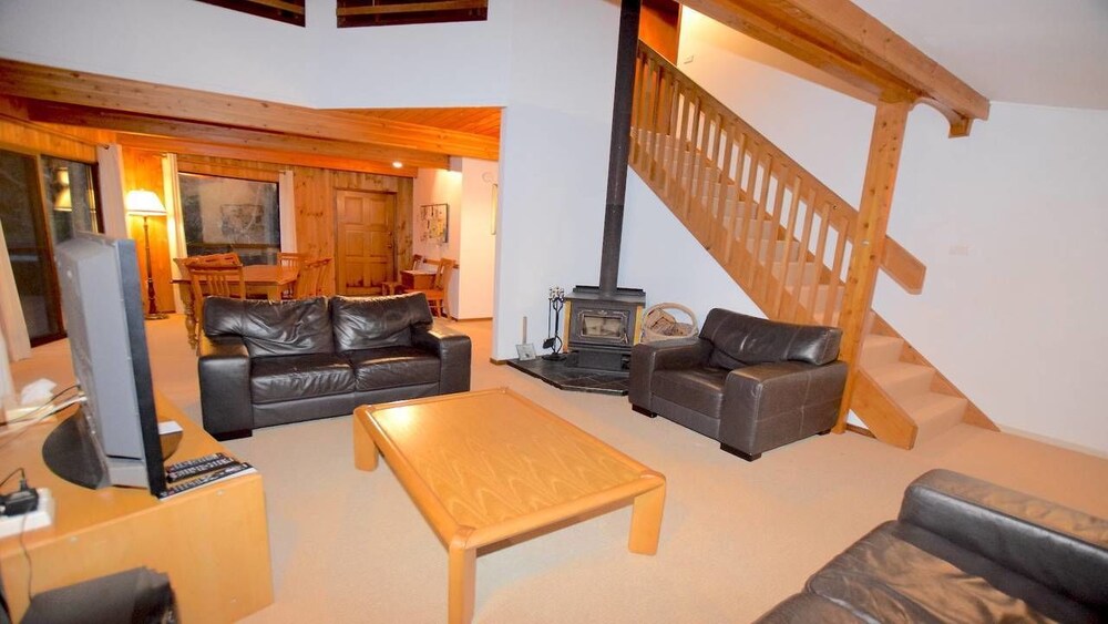 Sublime Lodge