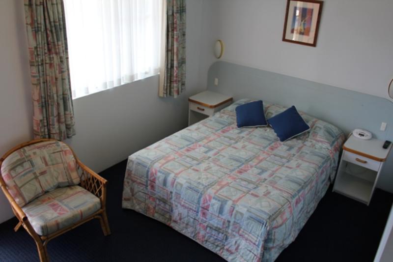 Aza Motel