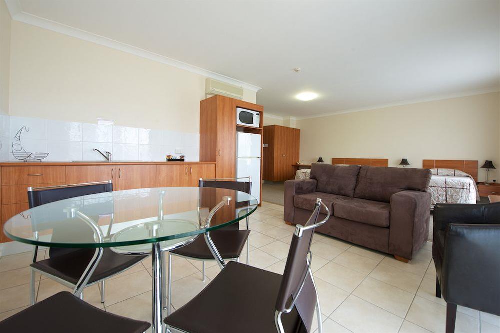 Centrepoint Motel