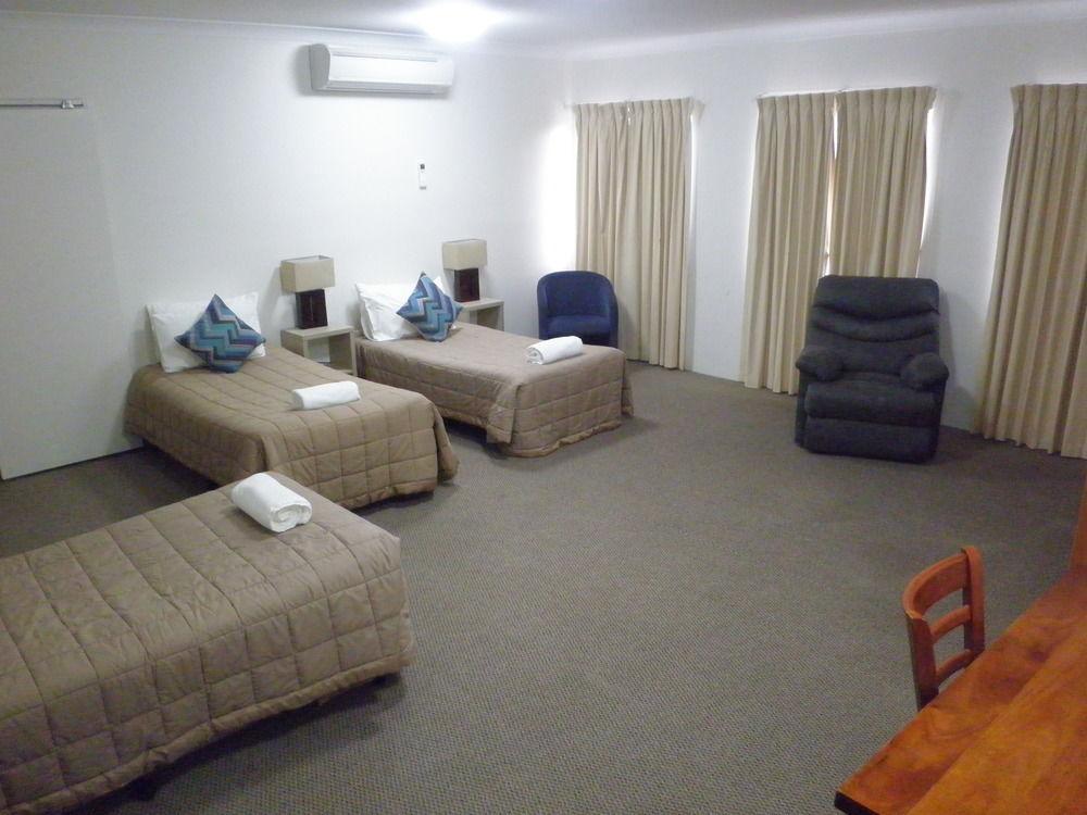 Centrepoint Motel