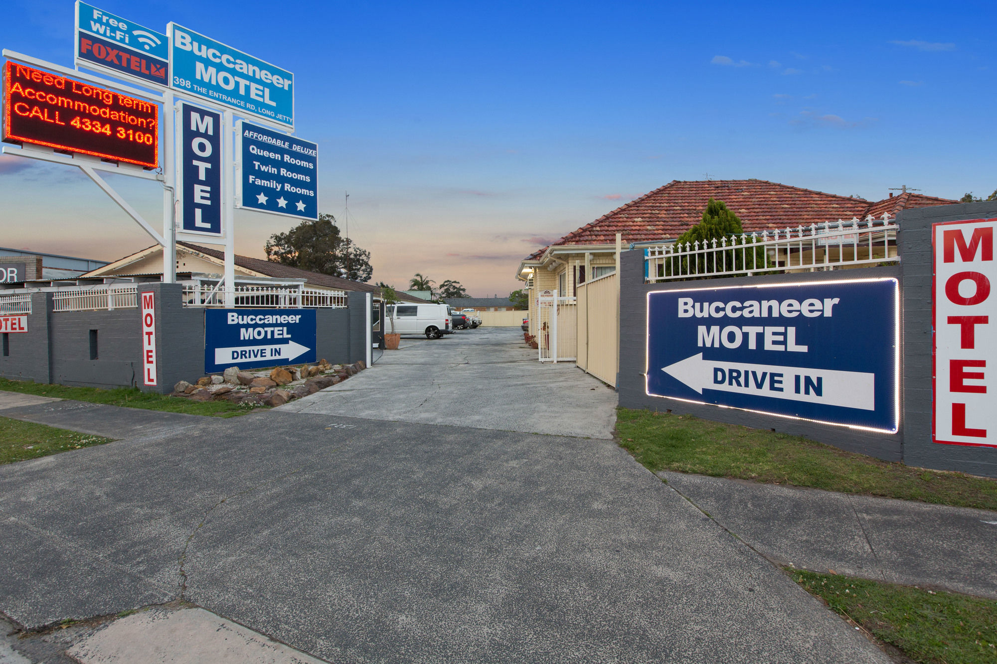 Buccaneer Motel