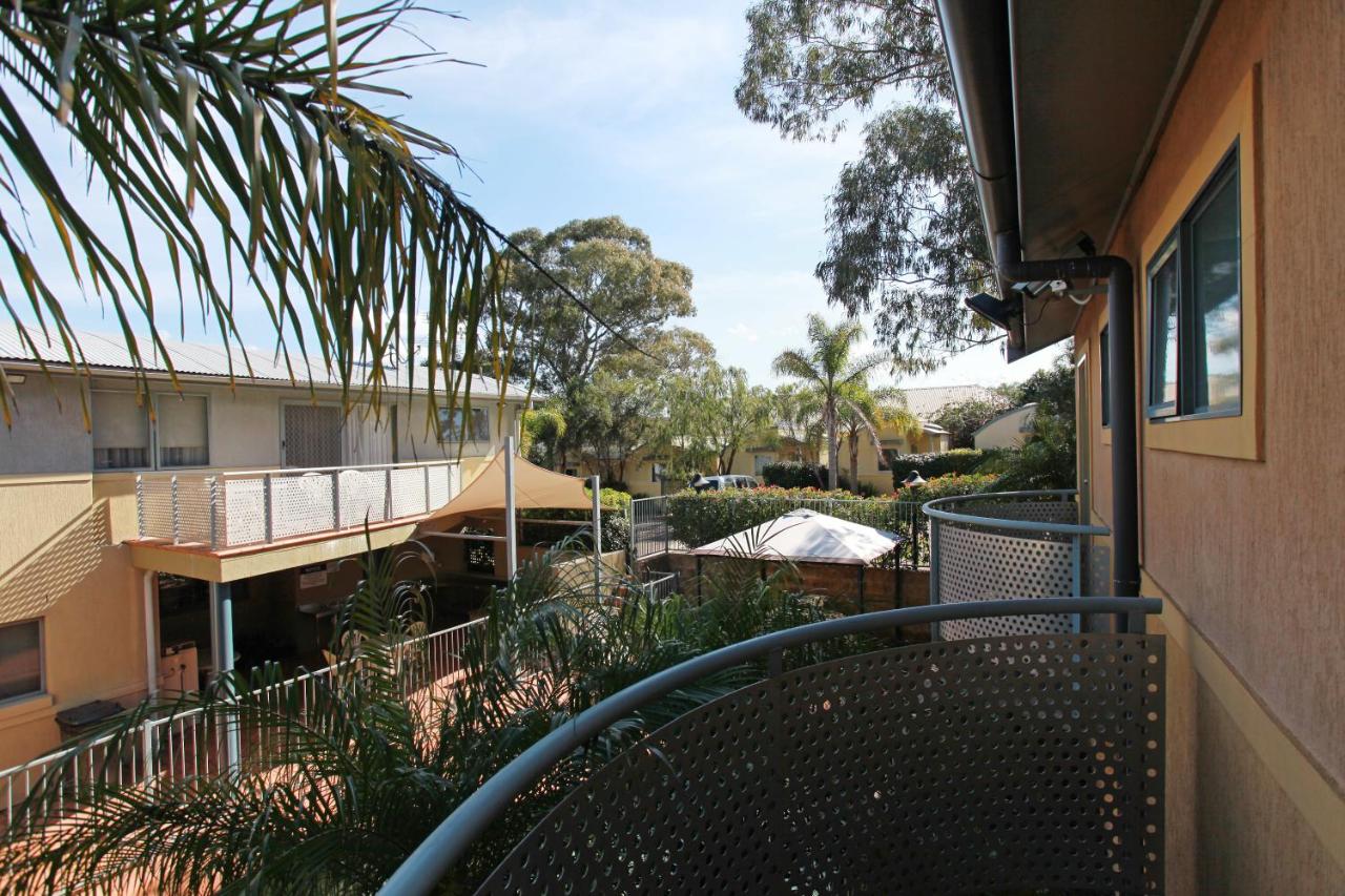 Travellers Motor Village