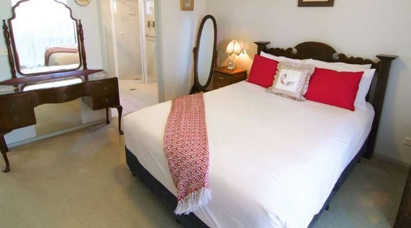 Fairway Motor Inn