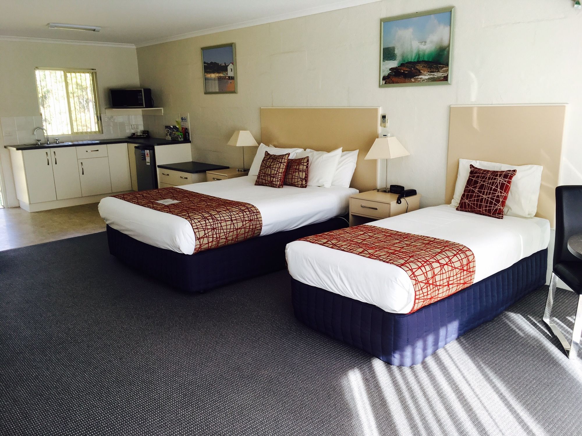 Fairway Motor Inn