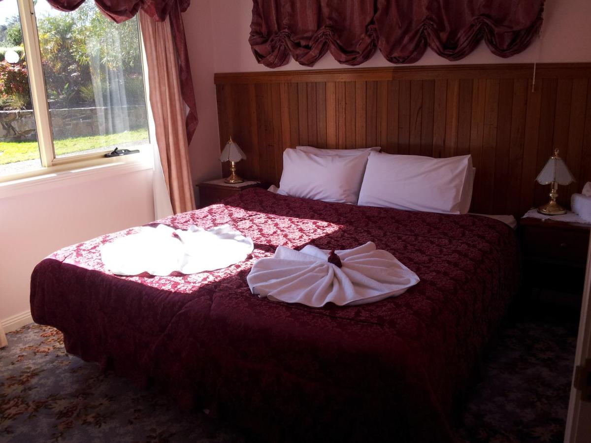 Robyn’s Nest Lakeside Resort