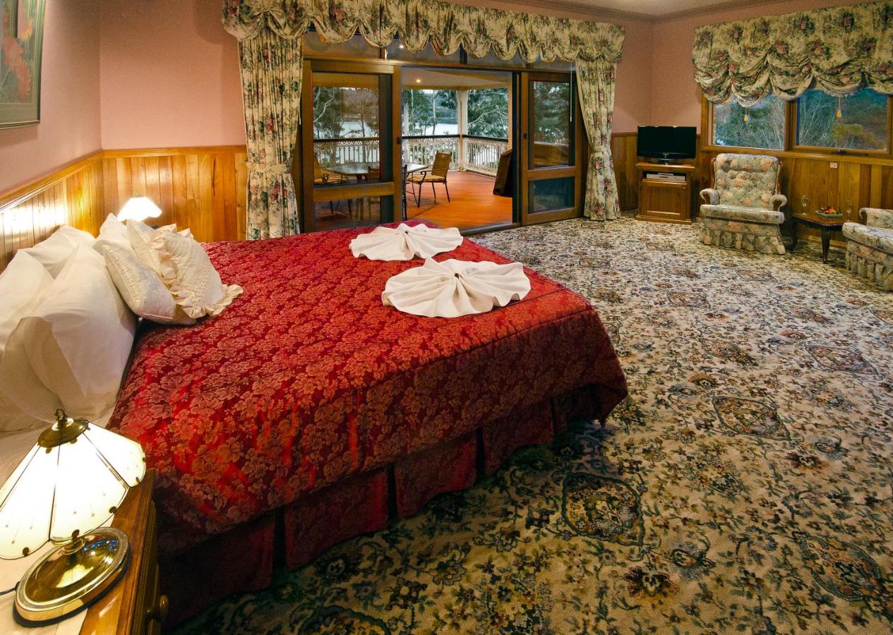 Robyn’s Nest Lakeside Resort