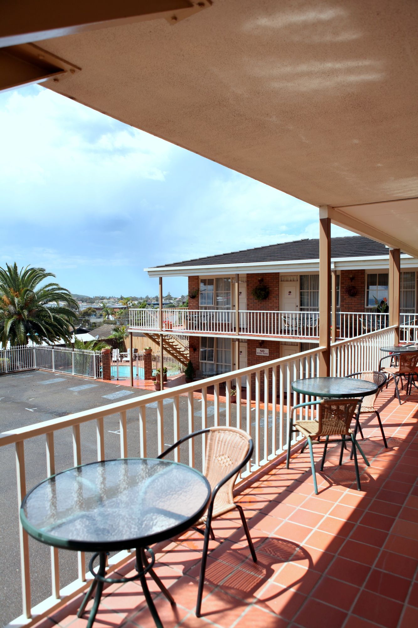 Summerhill Motor Inn