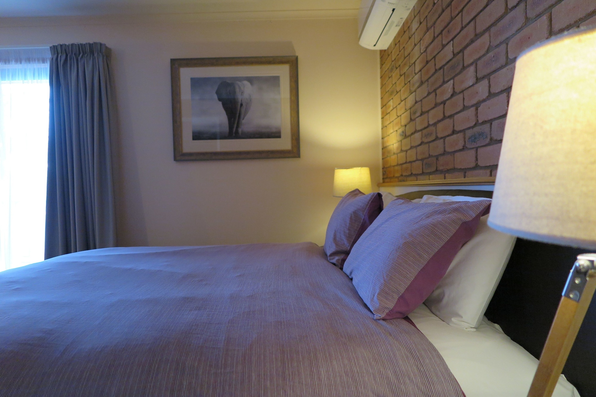 Summerhill Motor Inn