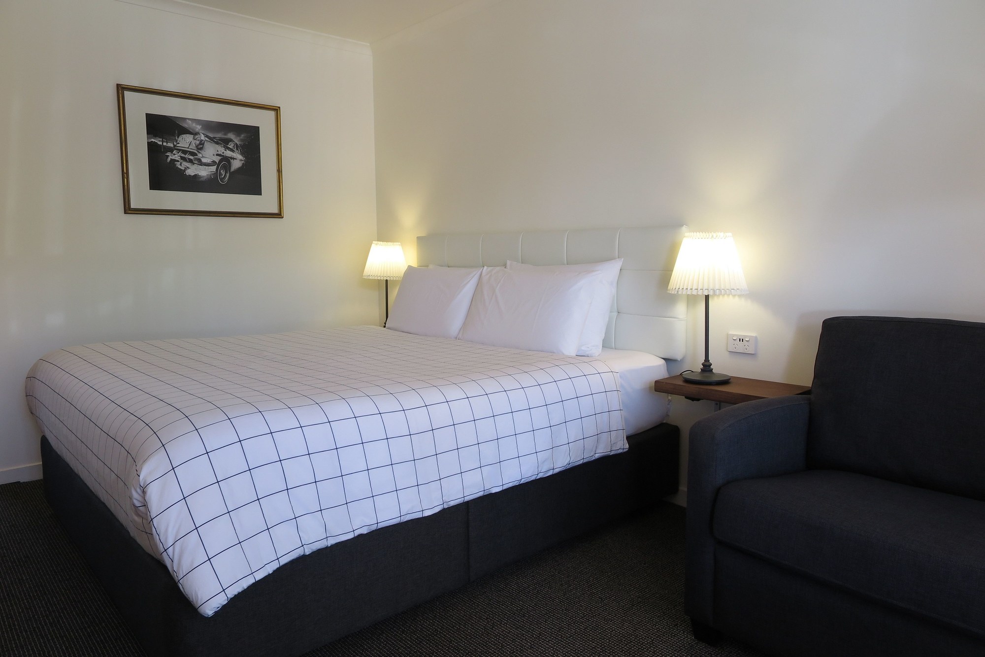 Summerhill Motor Inn