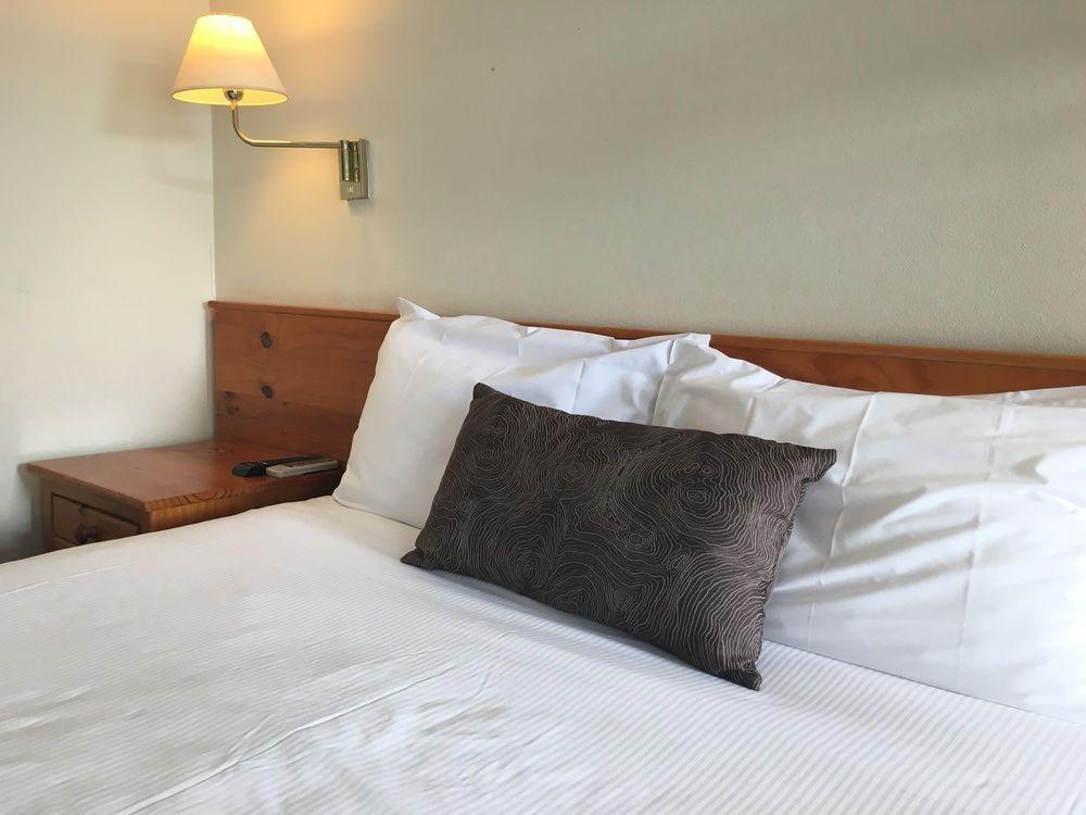 Abcot Inn