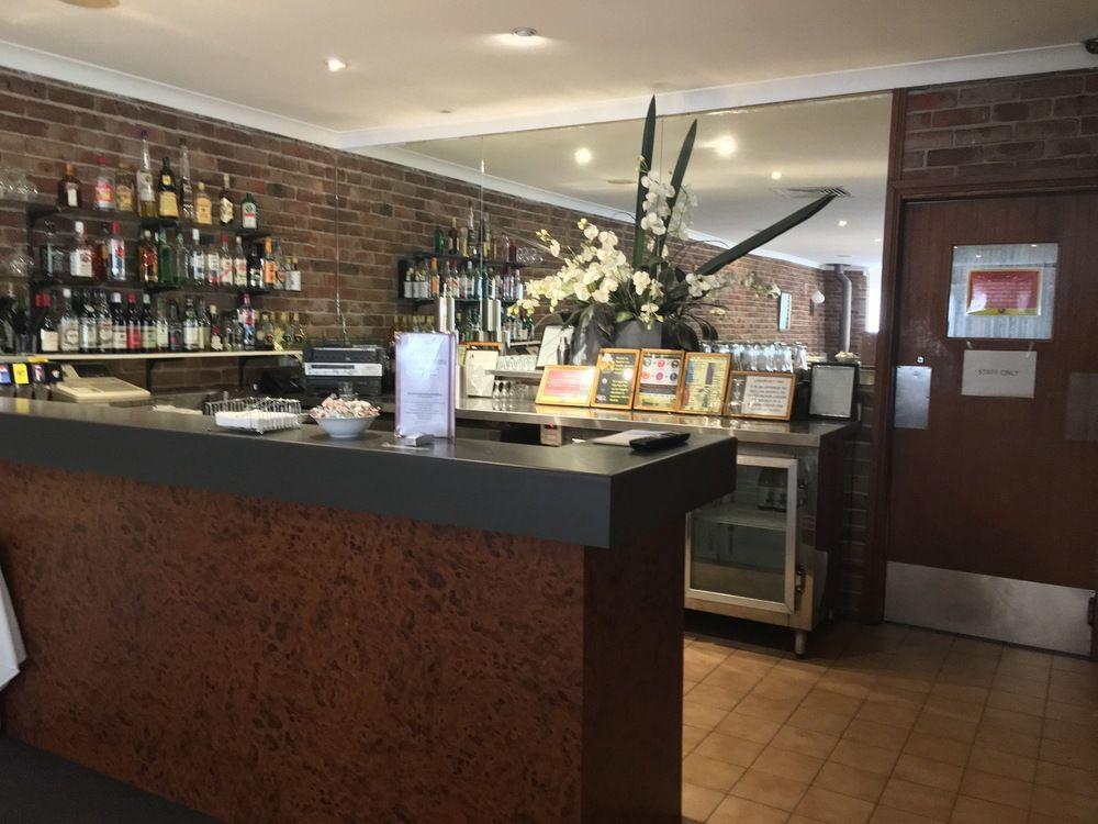 Abcot Inn