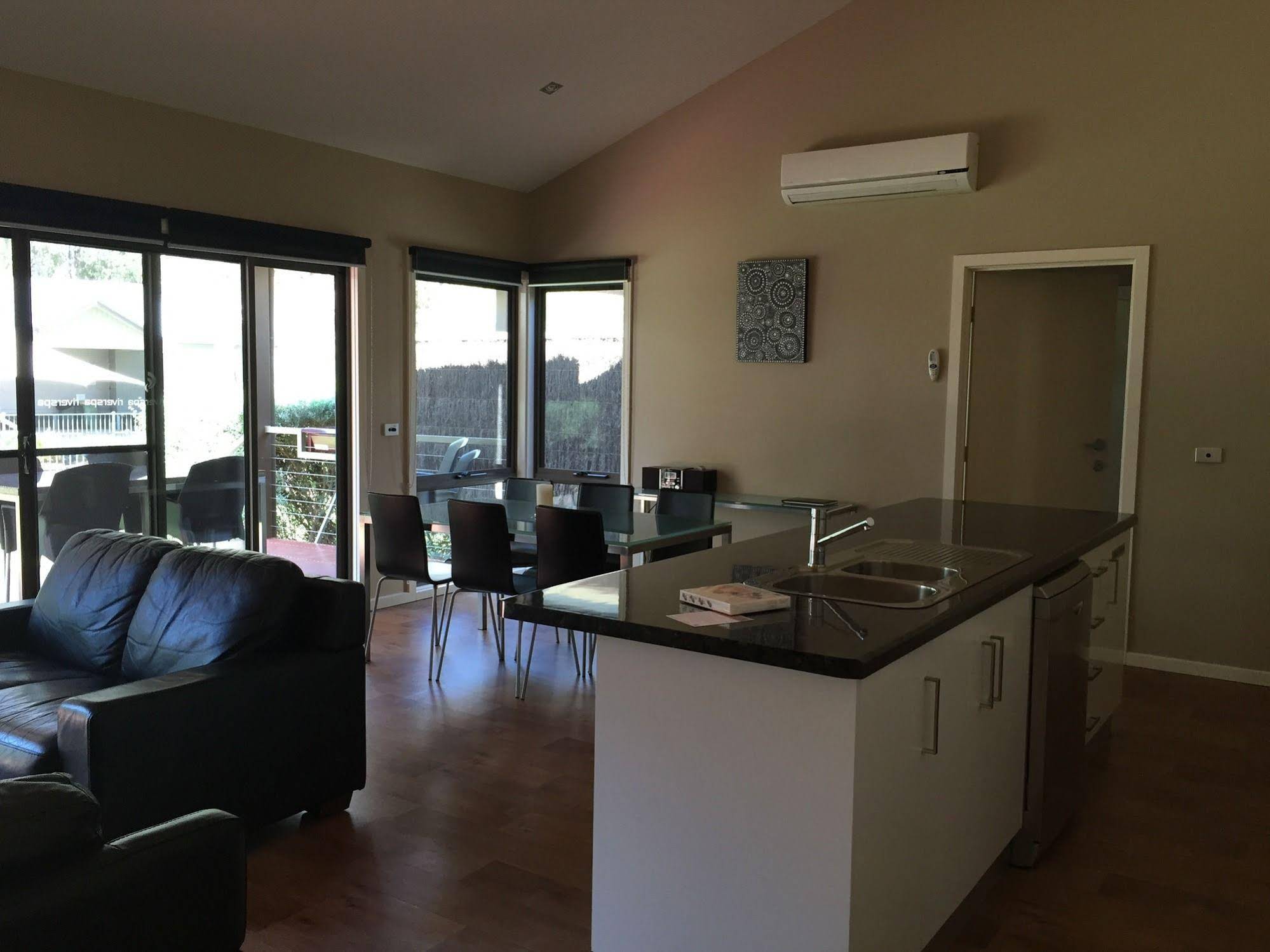 Deeluxe Riverspa Apartments