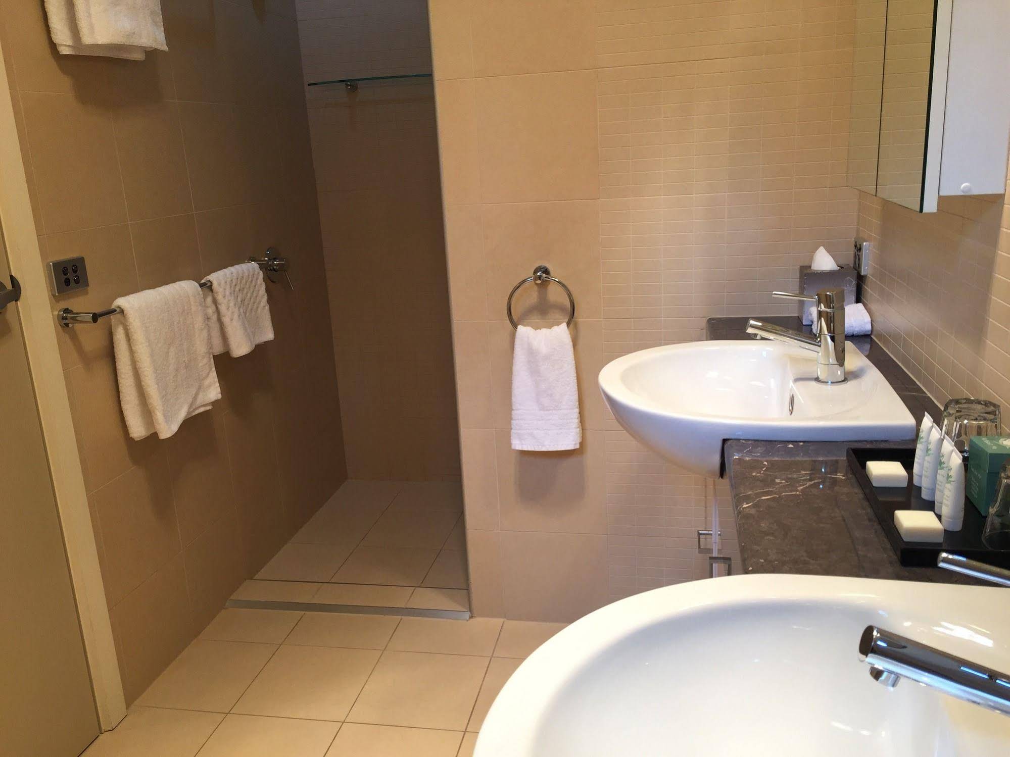 Deeluxe Riverspa Apartments