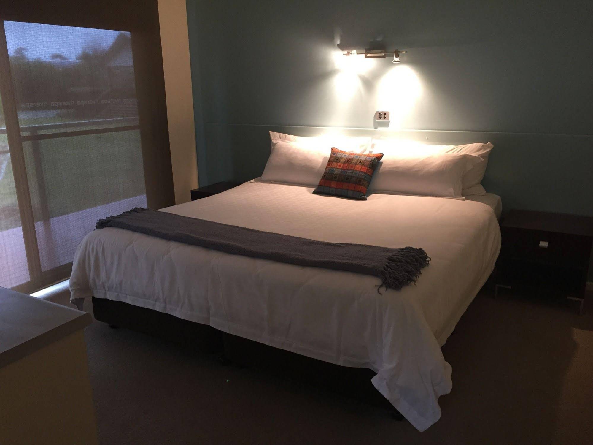 Deeluxe Riverspa Apartments